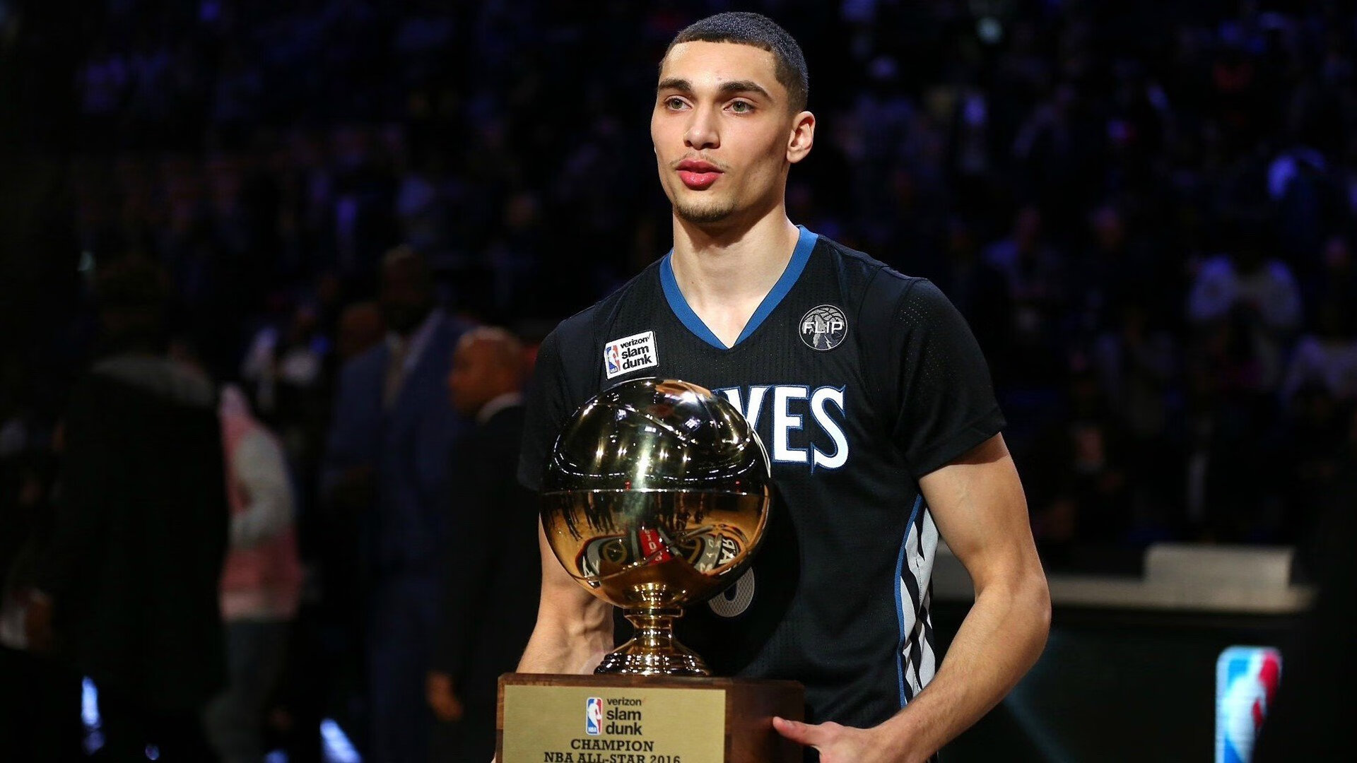 哈弗茨领衔破局，中国联队友谊赛力克贝蒂斯显团队韧性