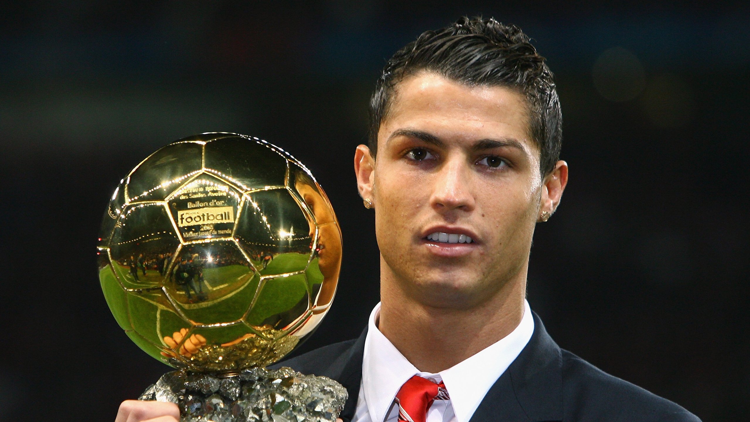 迪马利亚传奇之夜，波兰铁骑横扫尤文，天使之翼刷新世纪纪录